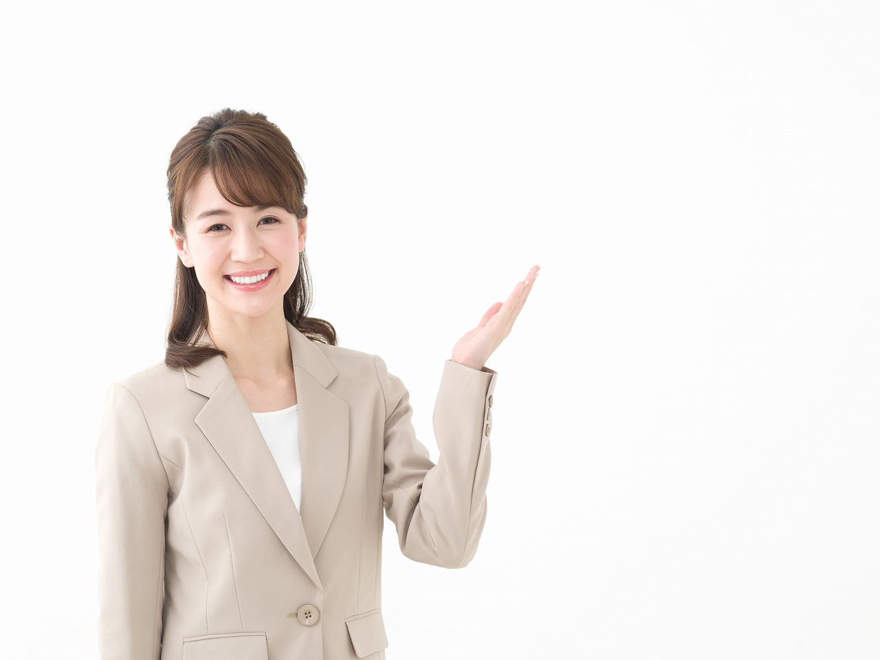 御影石の床は清掃業者に任せよう！